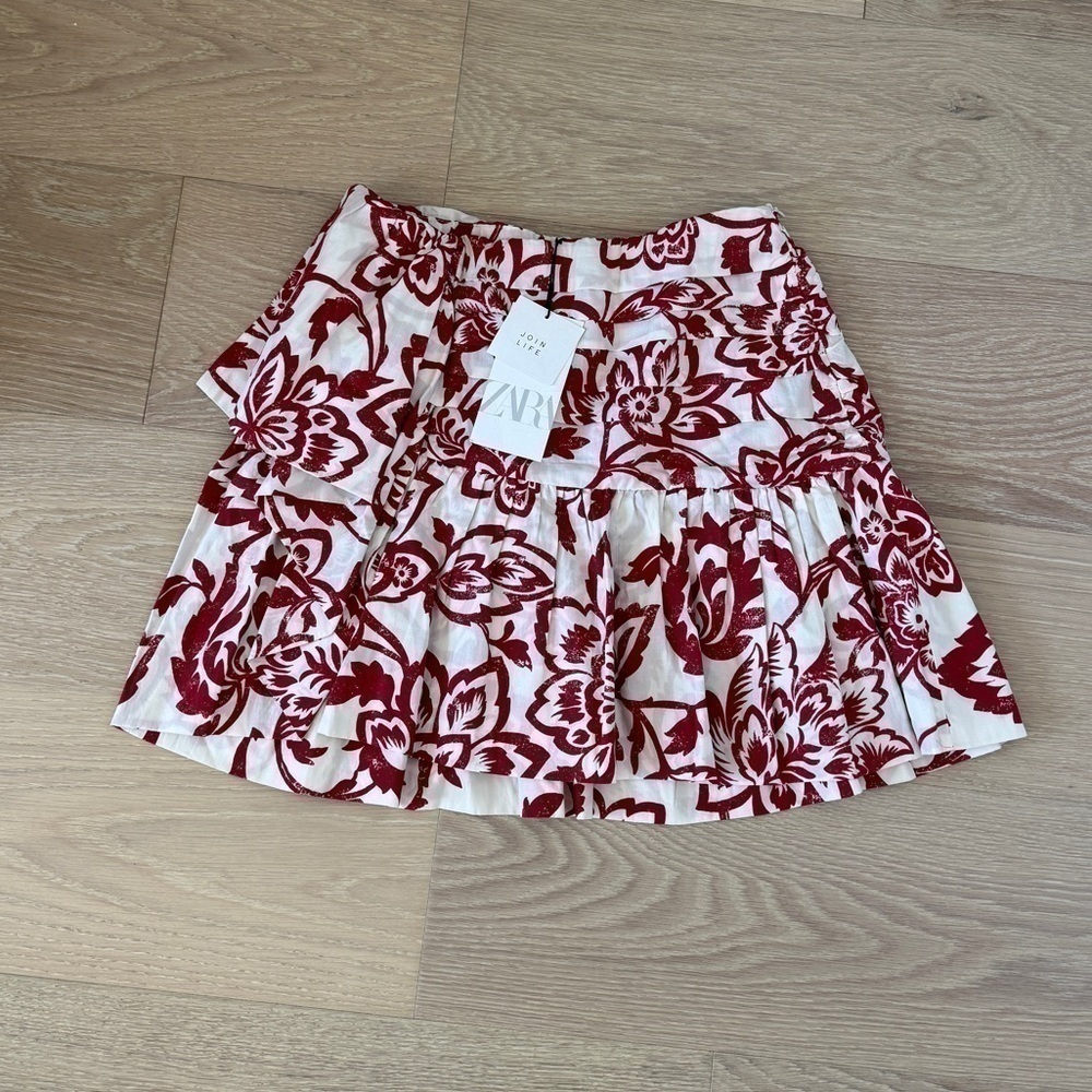 ZARA High Waisted Floral Mini Skirt - Picture 1 of 4